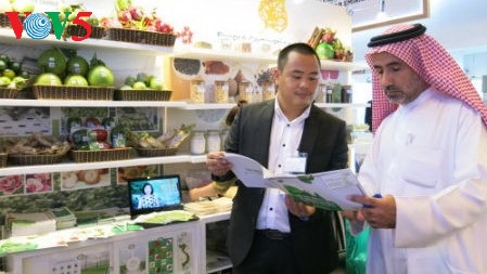 เวียดนามประชาสัมพันธ์ผลิตภัณฑ์การเกษตรในงานแสดงสินค้าGulfoodที่เมืองดูไบ ประเทศสหรัฐอาหรับเอมิเรตส์